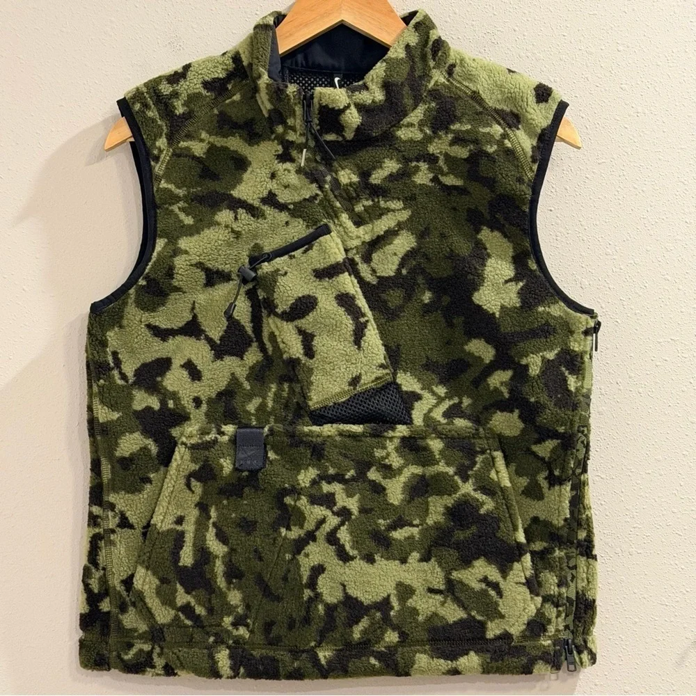 Nike Lab Matthew Williams MMW Women’s Small Camo Beryllium Fleece Vest Athletic